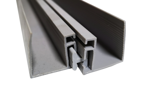 支管連(lian)接法蘭