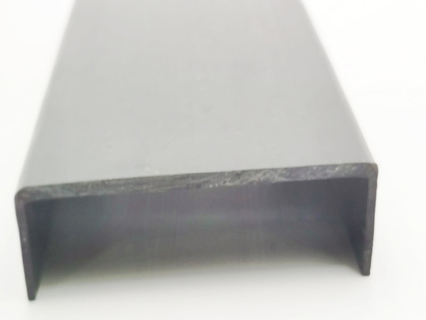 東莞鋁合(he)金門窗防塵蓋(gài)