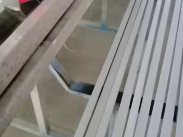 東(dōng)莞市景(jǐng)航塑膠(jiāo)制品有(yǒu)限公司(si)